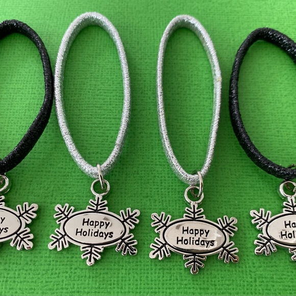 4 Happy Holidays Wine Bottle Charms - Picture 2 of 2